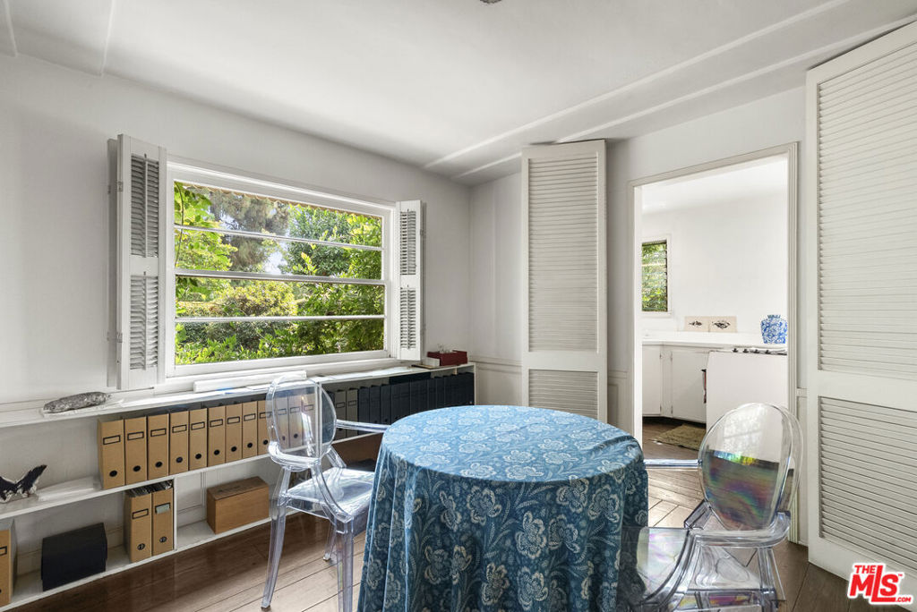 10941 Peach Grove Street