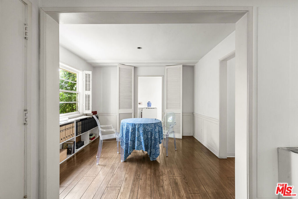 10941 Peach Grove Street