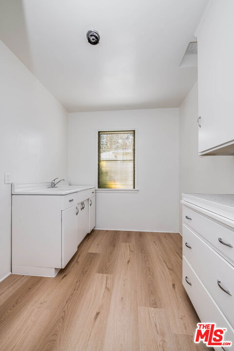 10941 Peach Grove Street