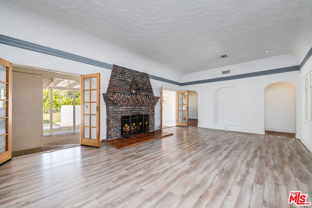 10440 Johanna Avenue