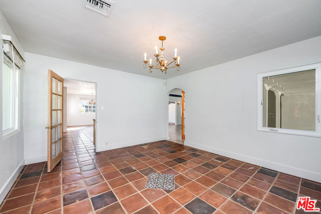 10440 Johanna Avenue