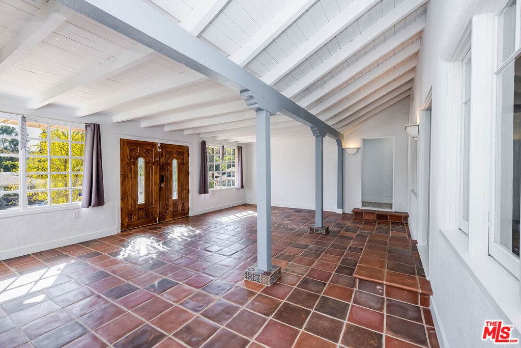 10440 Johanna Avenue