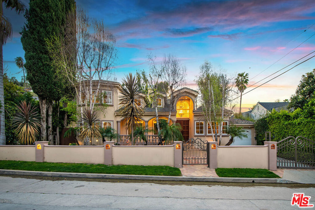 4063 Benedict Canyon Drive