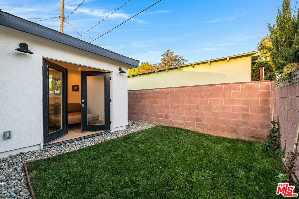 1008 N Catalina Street