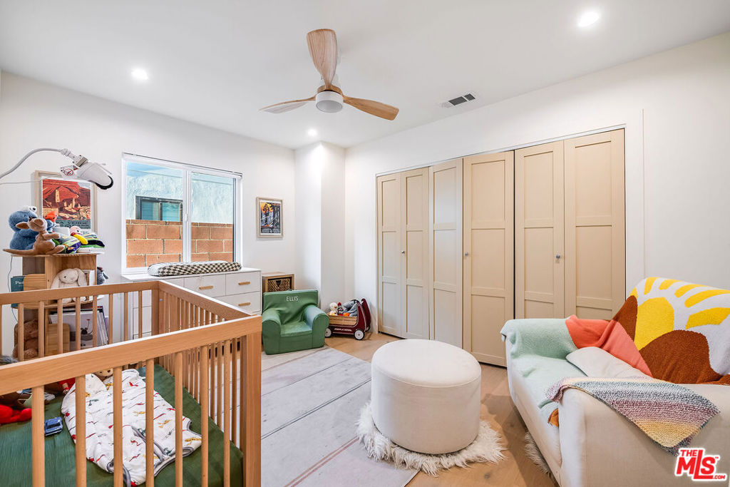 1008 N Catalina Street