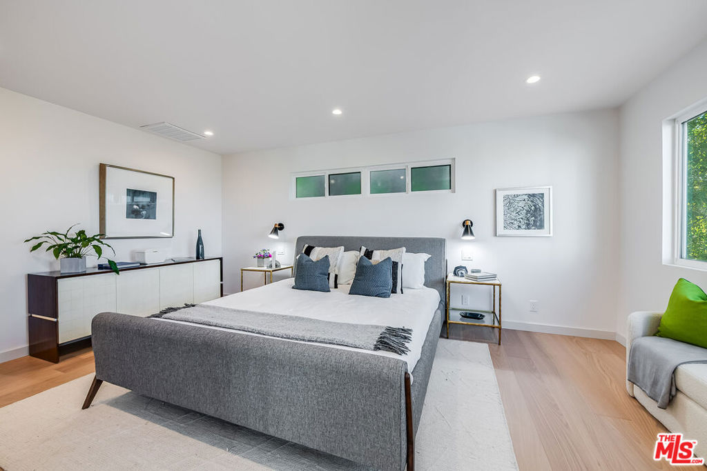 3345 Wonder View Drive