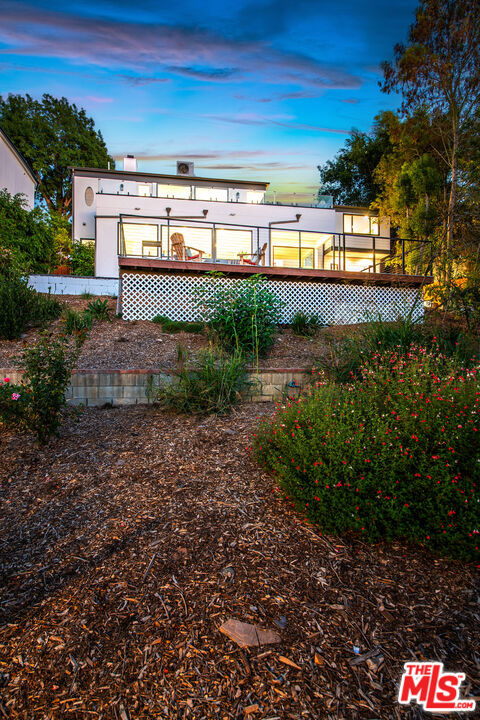 3345 Wonder View Drive