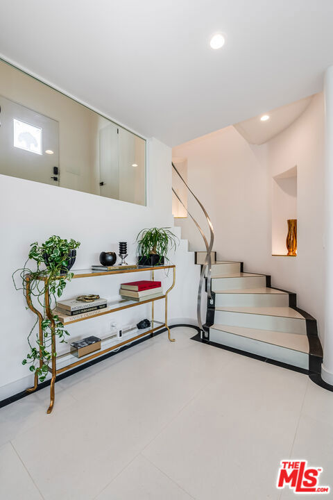 3345 Wonder View Drive