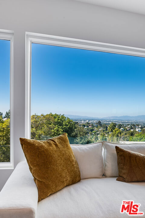 3345 Wonder View Drive