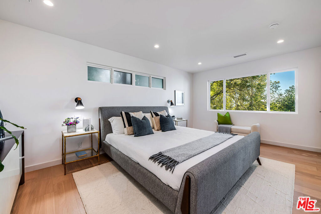 3345 Wonder View Drive