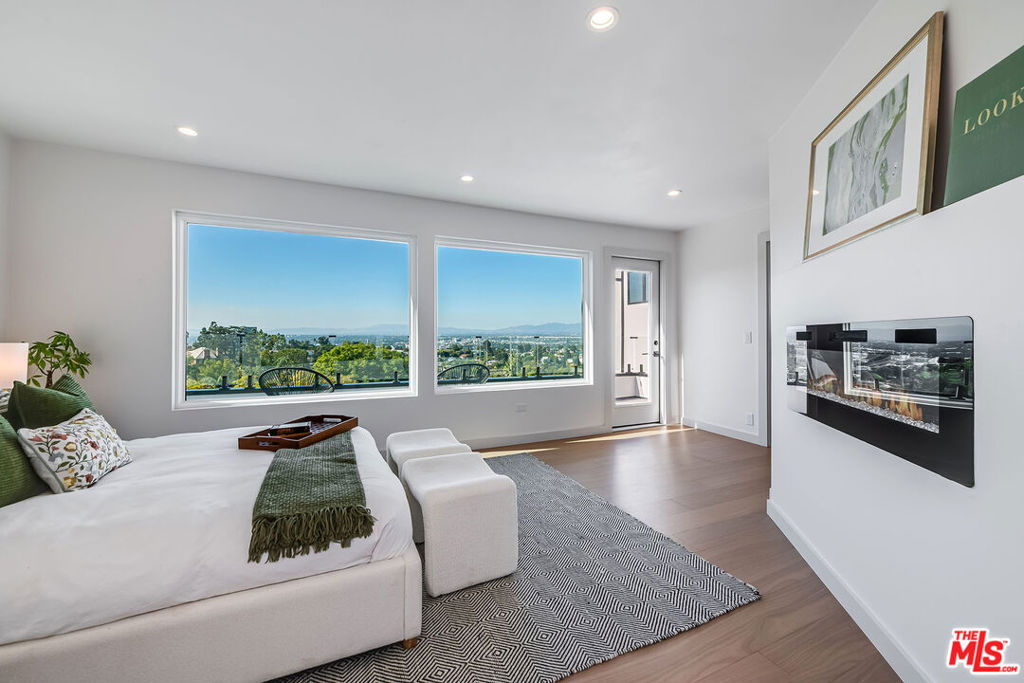 3345 Wonder View Drive