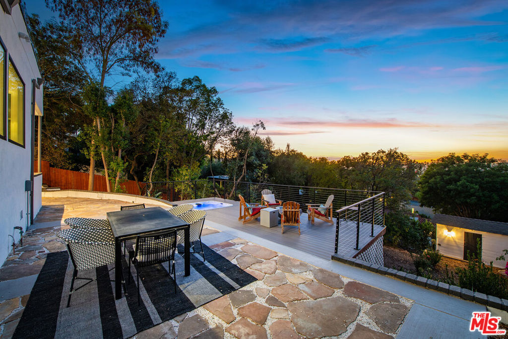 3345 Wonder View Drive