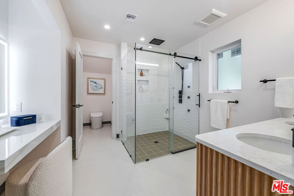 3345 Wonder View Drive