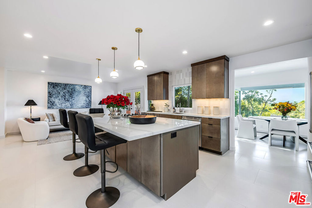 3345 Wonder View Drive