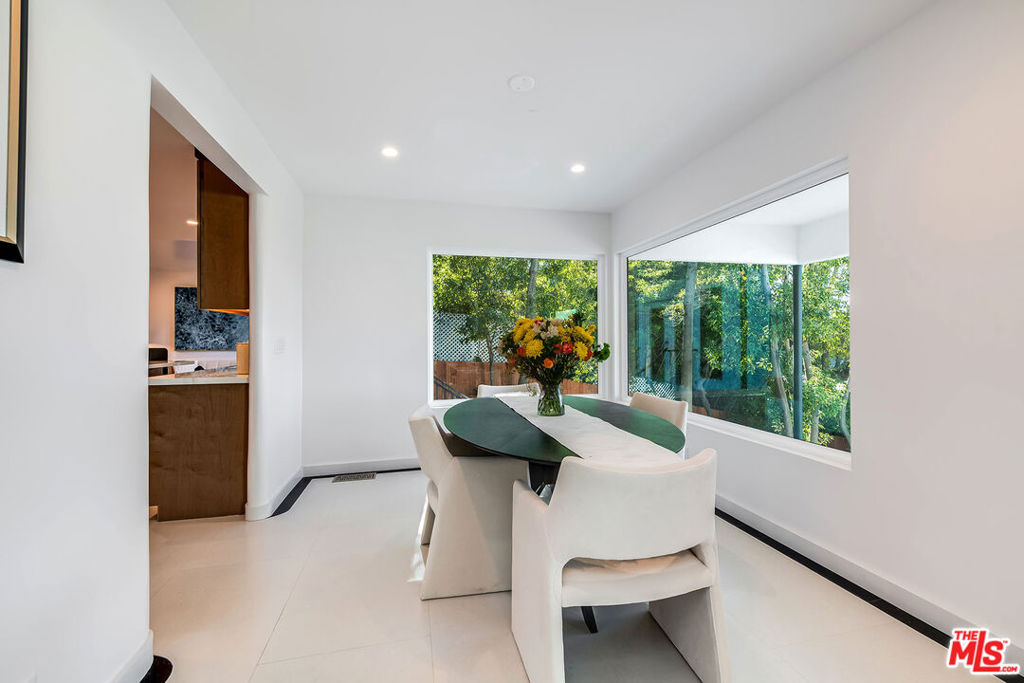 3345 Wonder View Drive