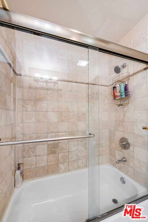 12407 Moorpark Street 106