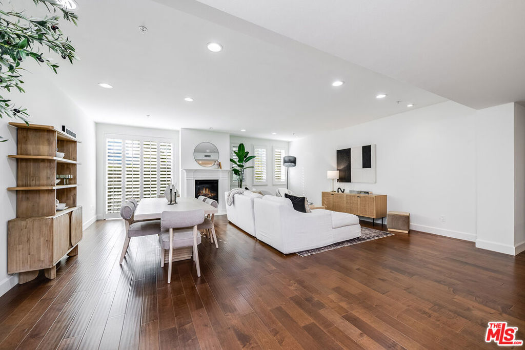 10648 Woodbridge Street 105