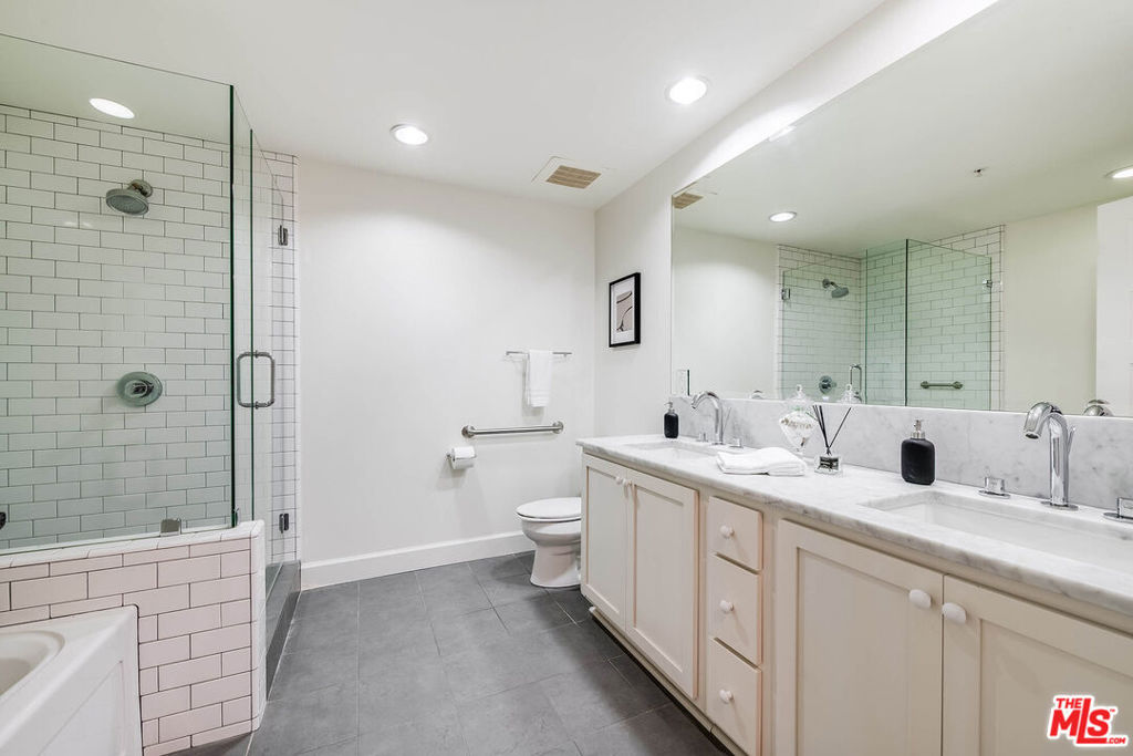 10648 Woodbridge Street 105