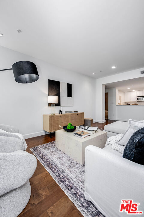 10648 Woodbridge Street 105