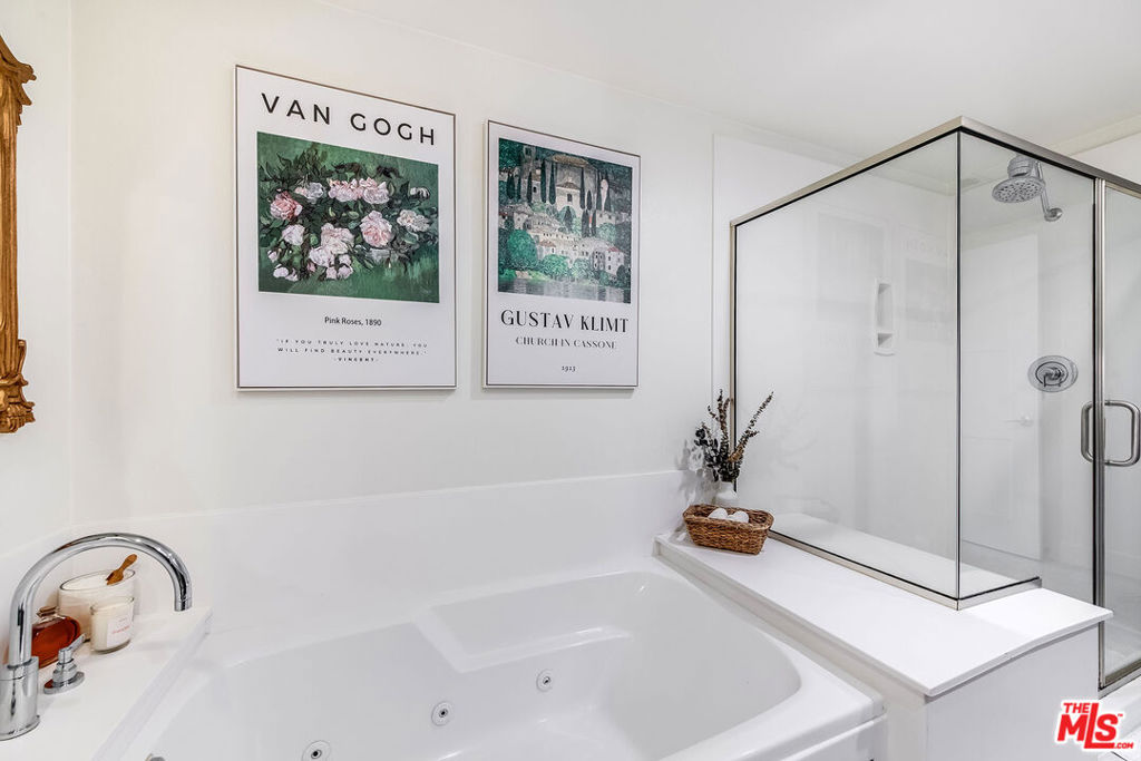 10878 Bloomfield Street 211