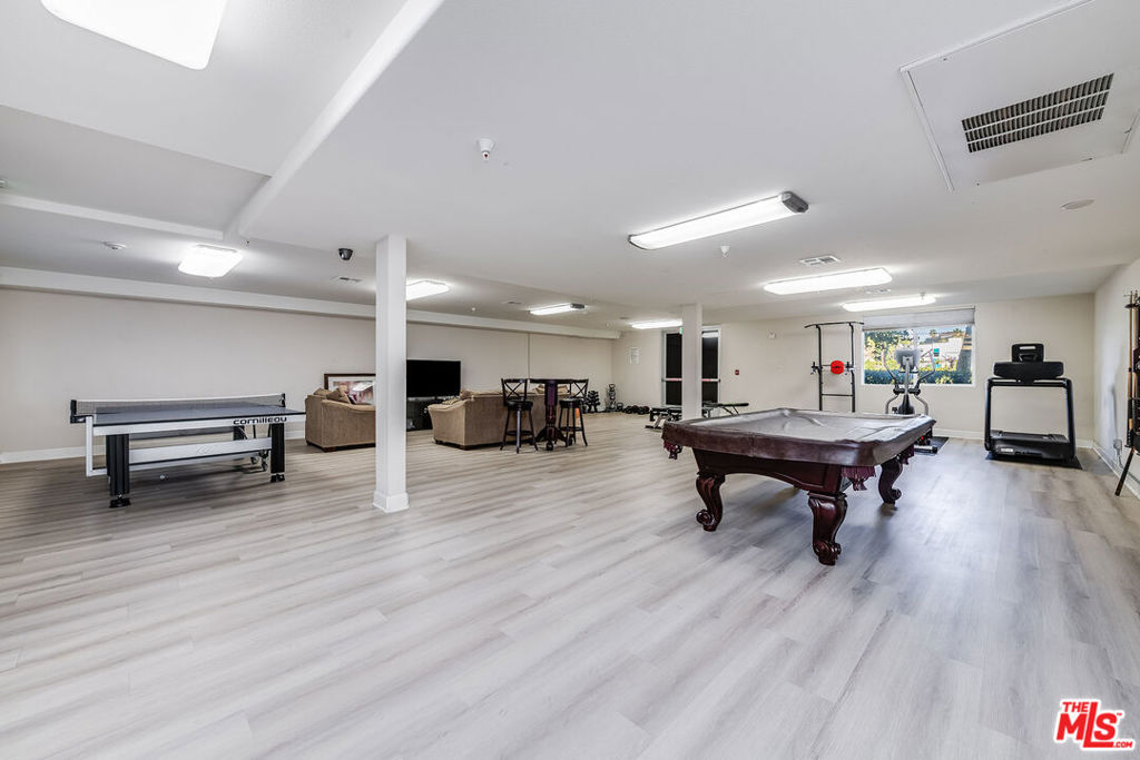 10878 Bloomfield Street 211