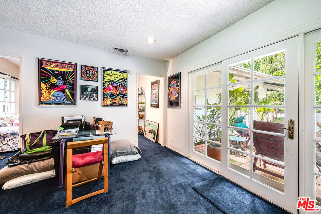 3004 Laurel Canyon Boulevard