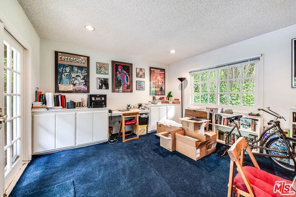 3004 Laurel Canyon Boulevard