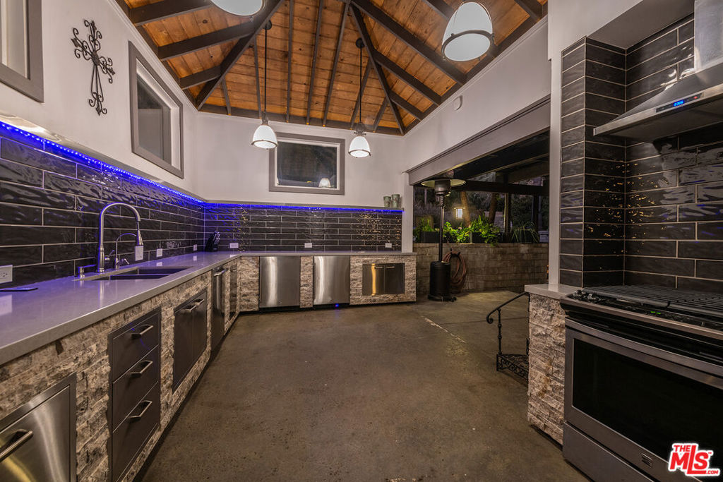 1258 E Elmwood Avenue