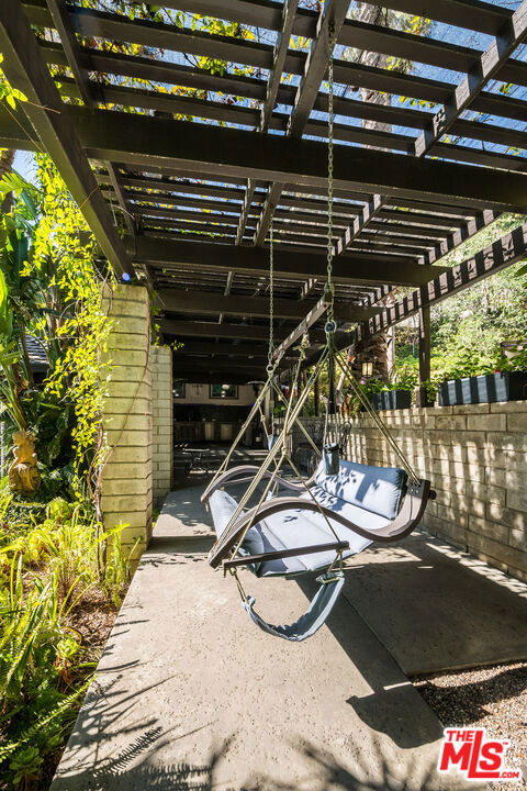 1258 E Elmwood Avenue