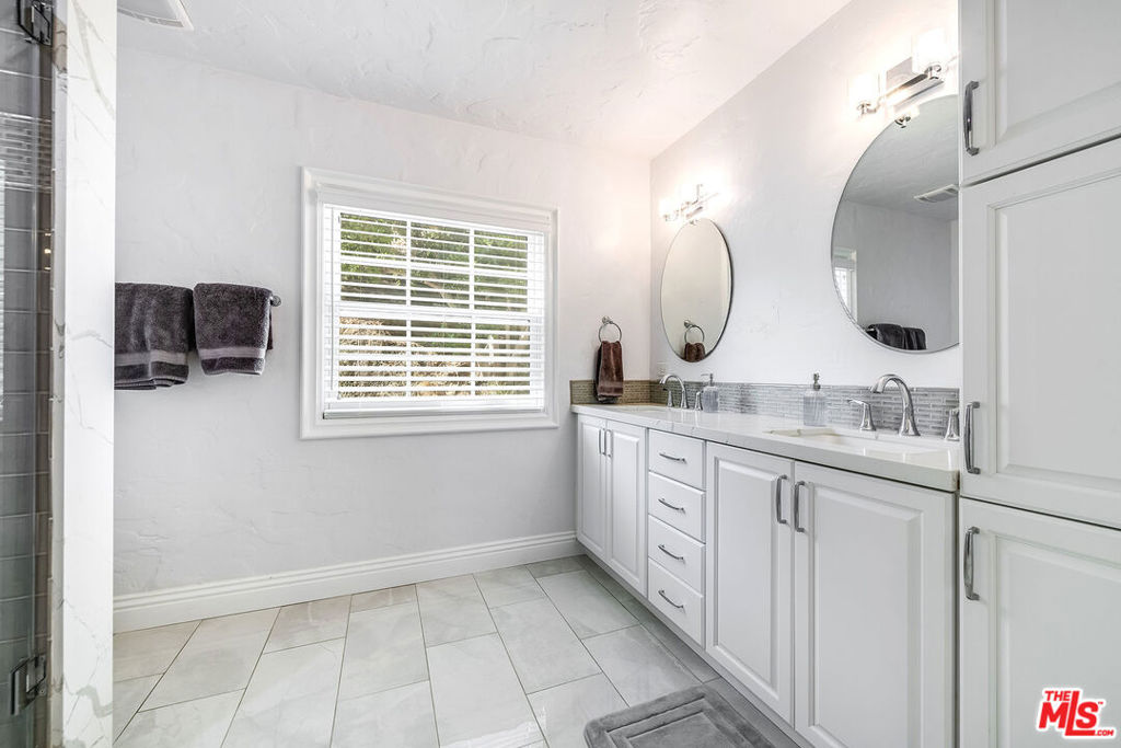 1258 E Elmwood Avenue