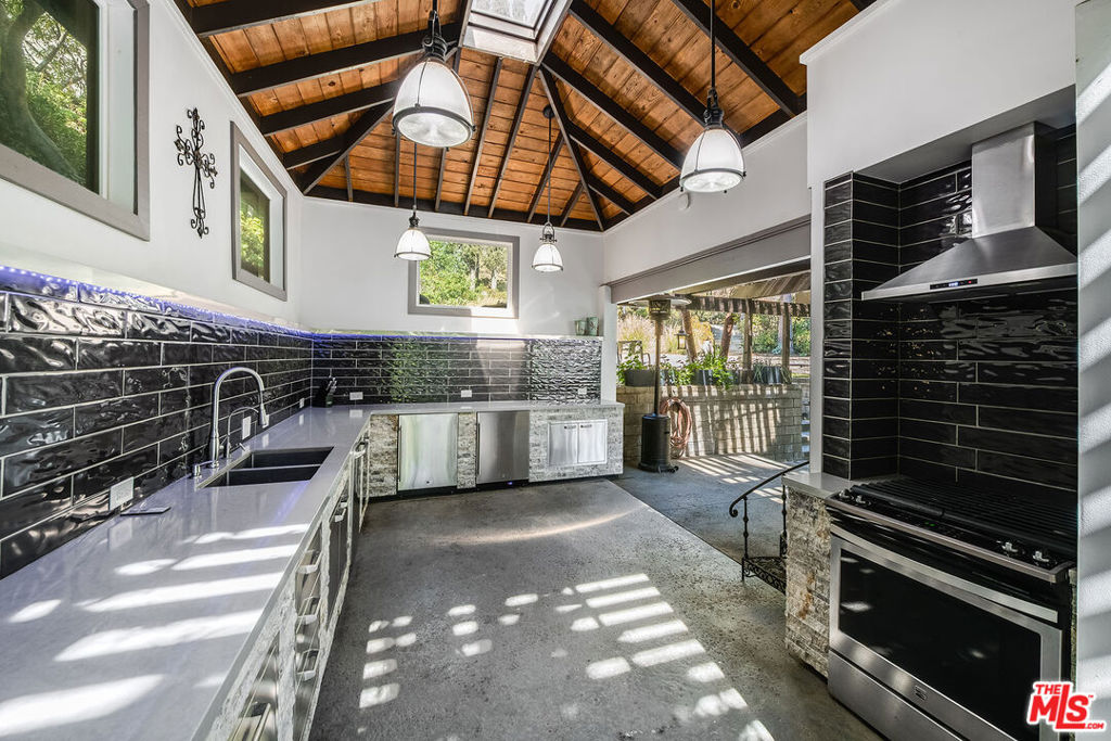 1258 E Elmwood Avenue