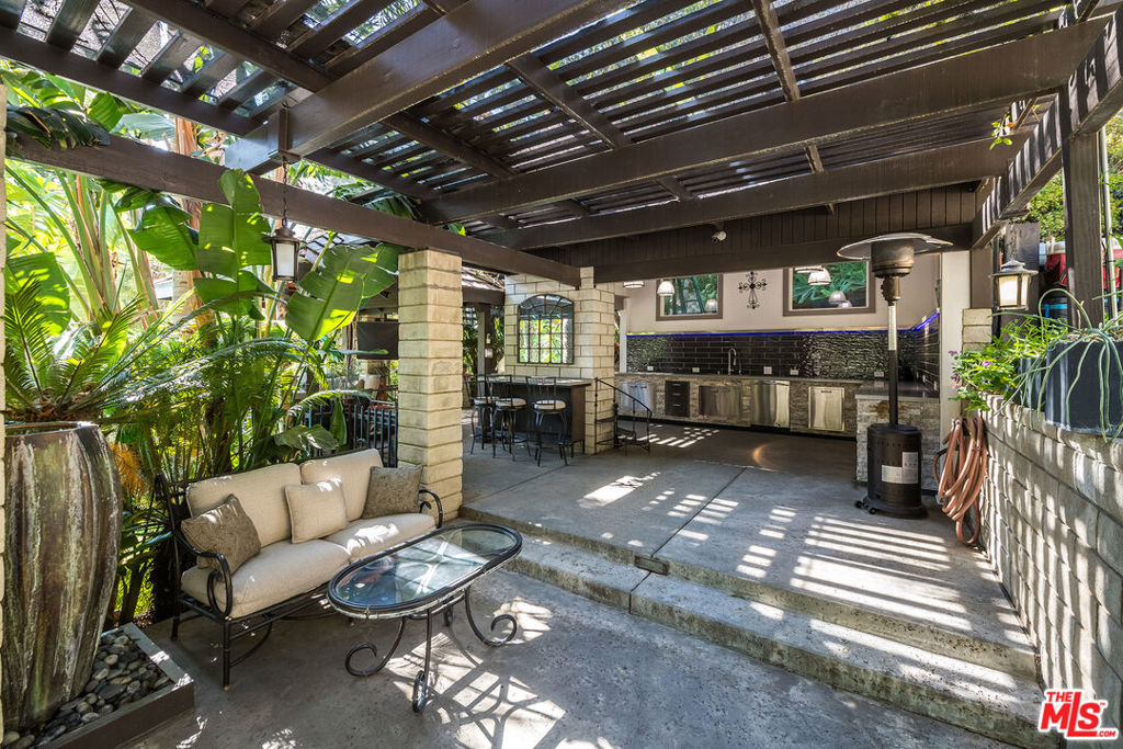 1258 E Elmwood Avenue