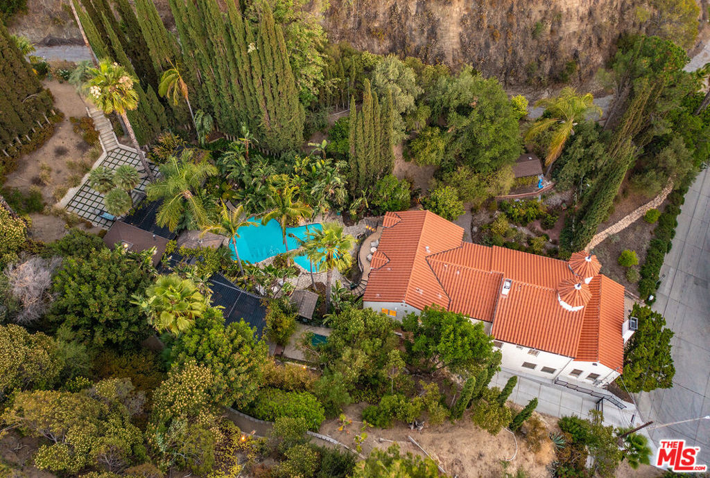 1258 E Elmwood Avenue