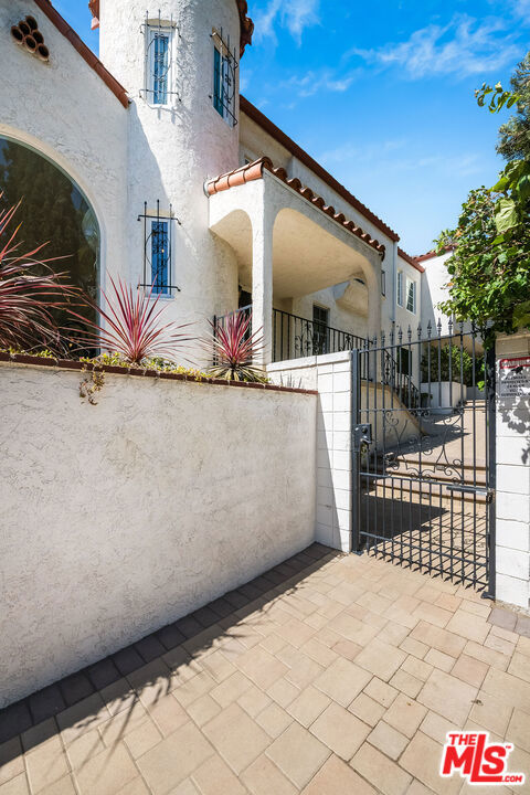 1258 E Elmwood Avenue