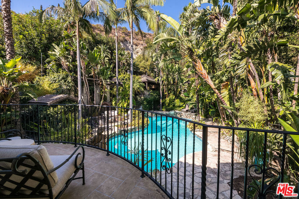 1258 E Elmwood Avenue