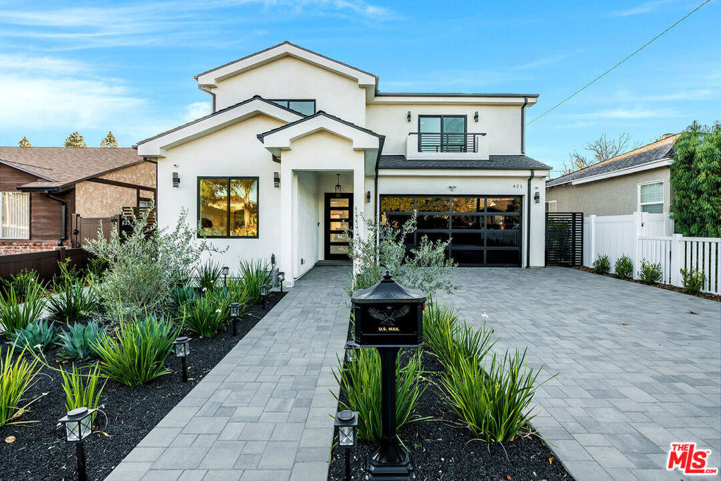 421 N Catalina Street