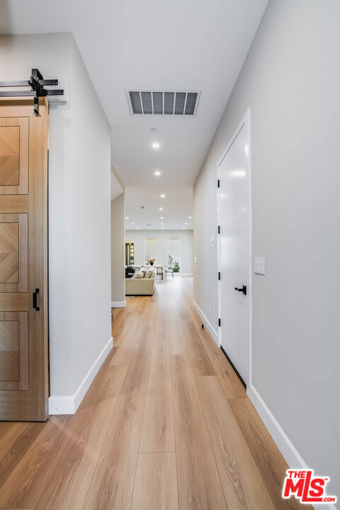 421 N Catalina Street