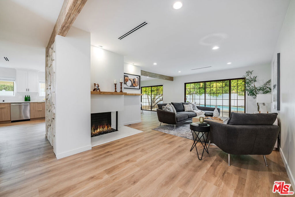 16517 Hartsook Street