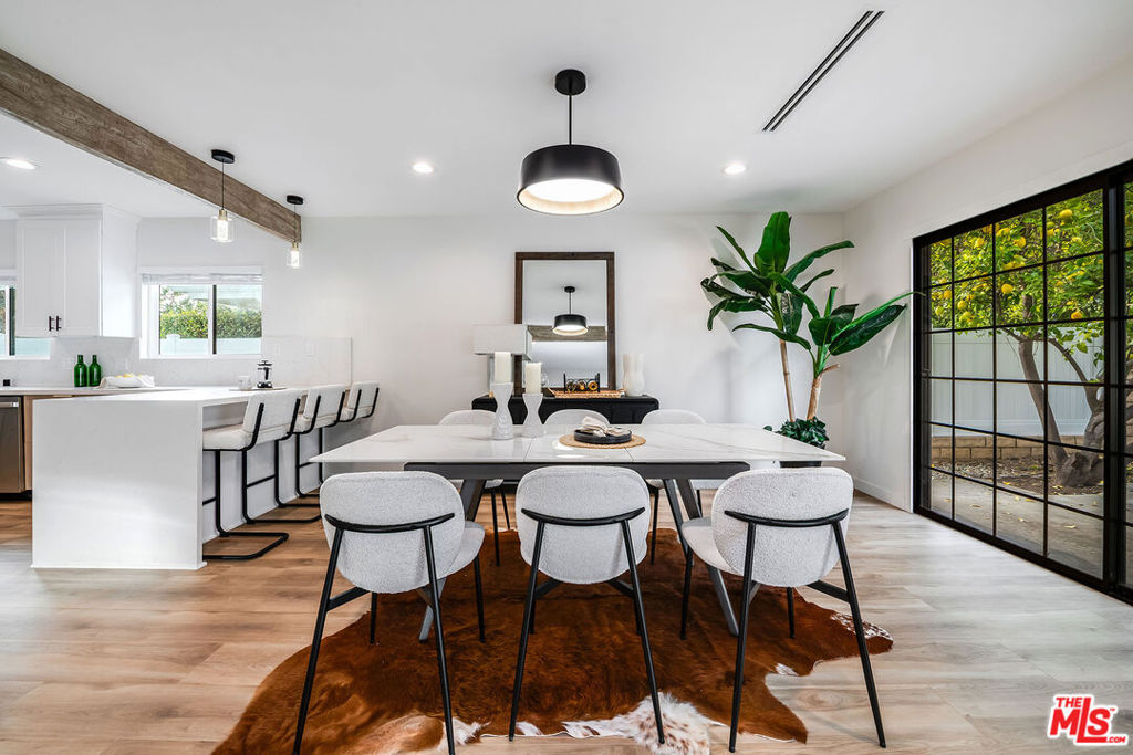 16517 Hartsook Street