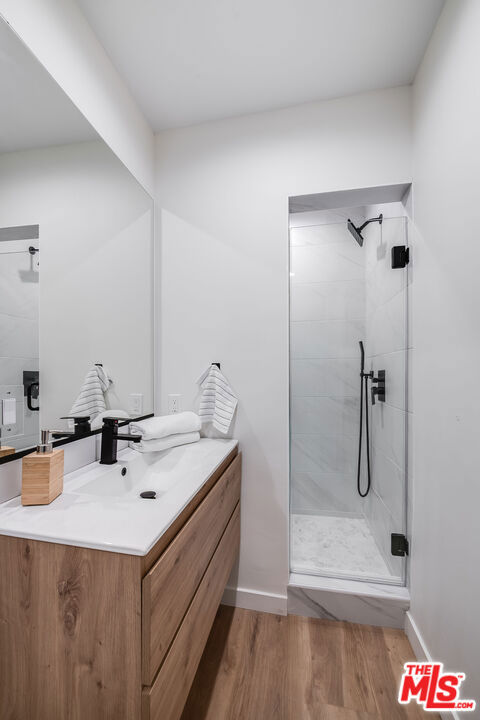 16517 Hartsook Street