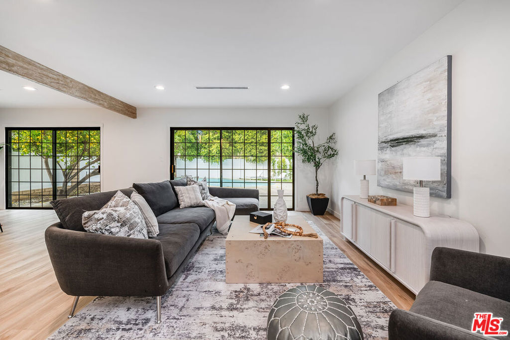 16517 Hartsook Street