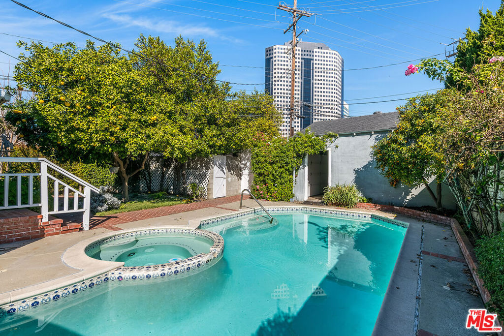 118 N Evergreen Street