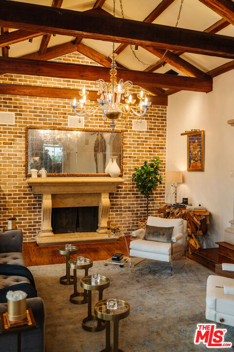 10064 Toluca Lake Avenue