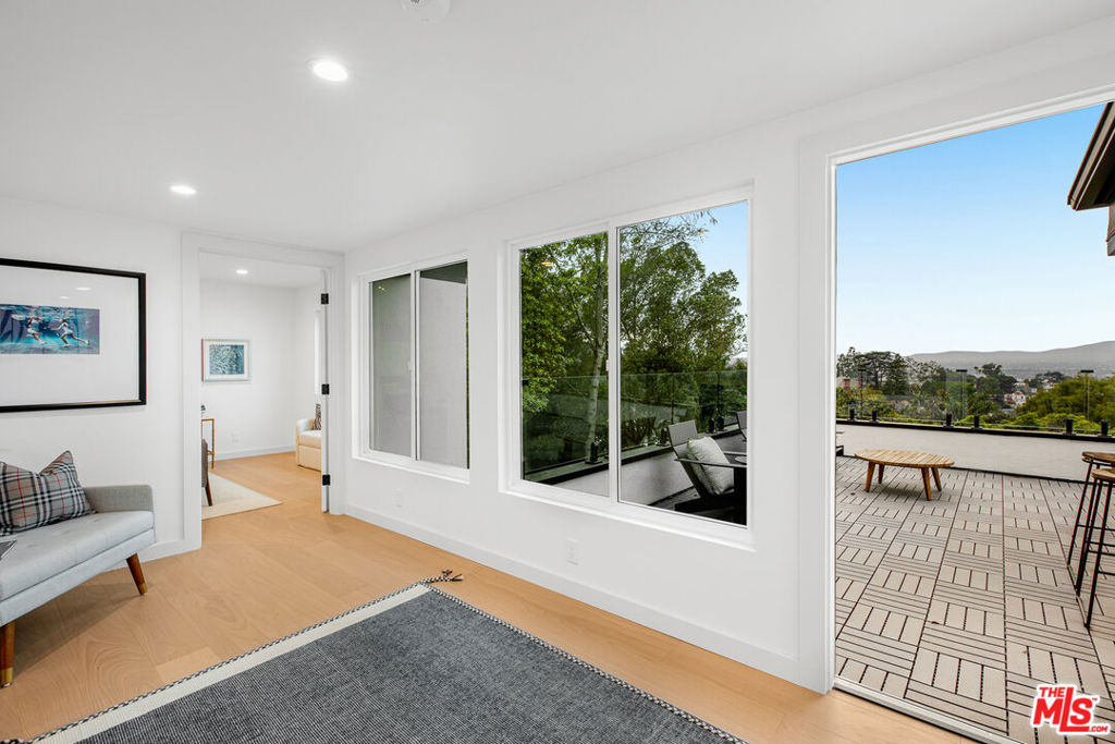 3345 Wonder View Drive