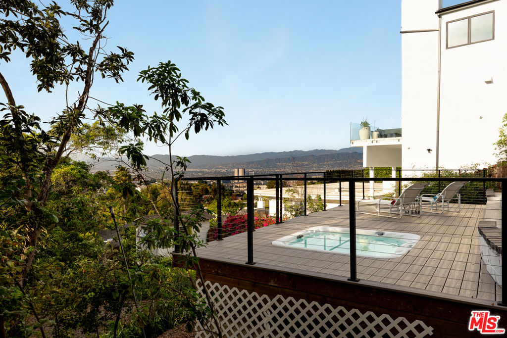 3345 Wonder View Drive