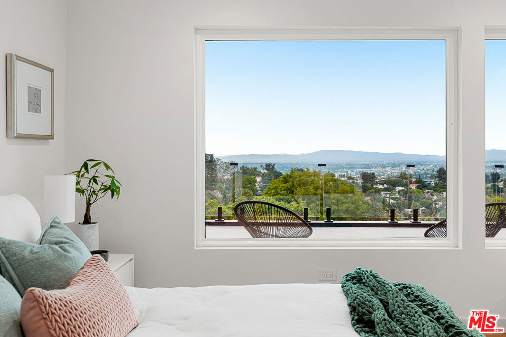 3345 Wonder View Drive