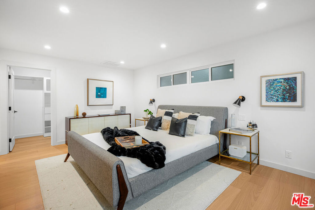 3345 Wonder View Drive