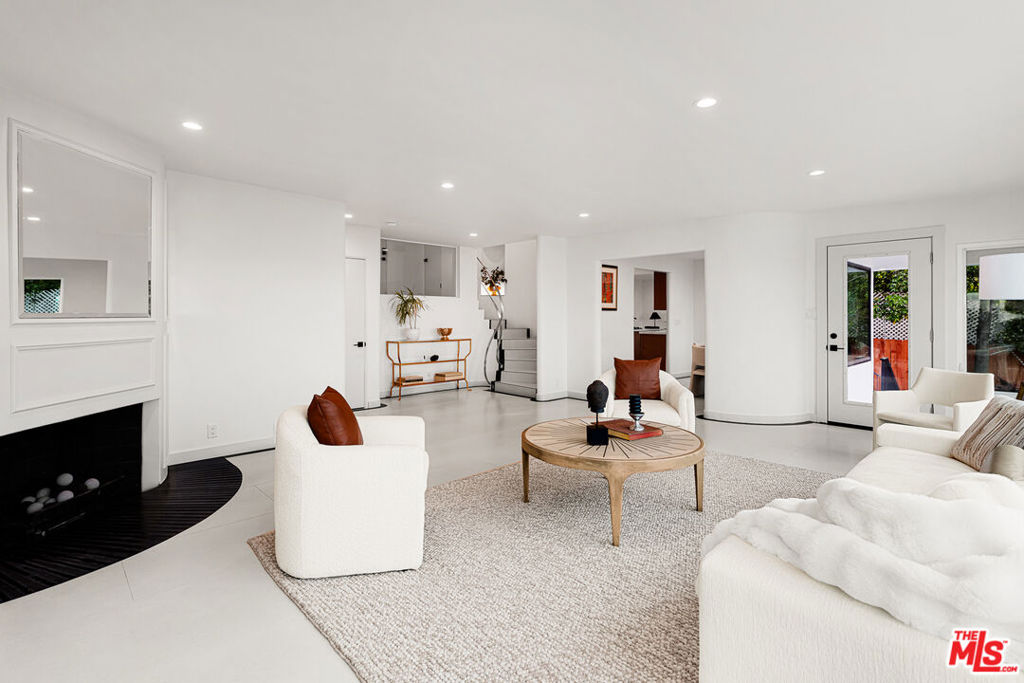 3345 Wonder View Drive