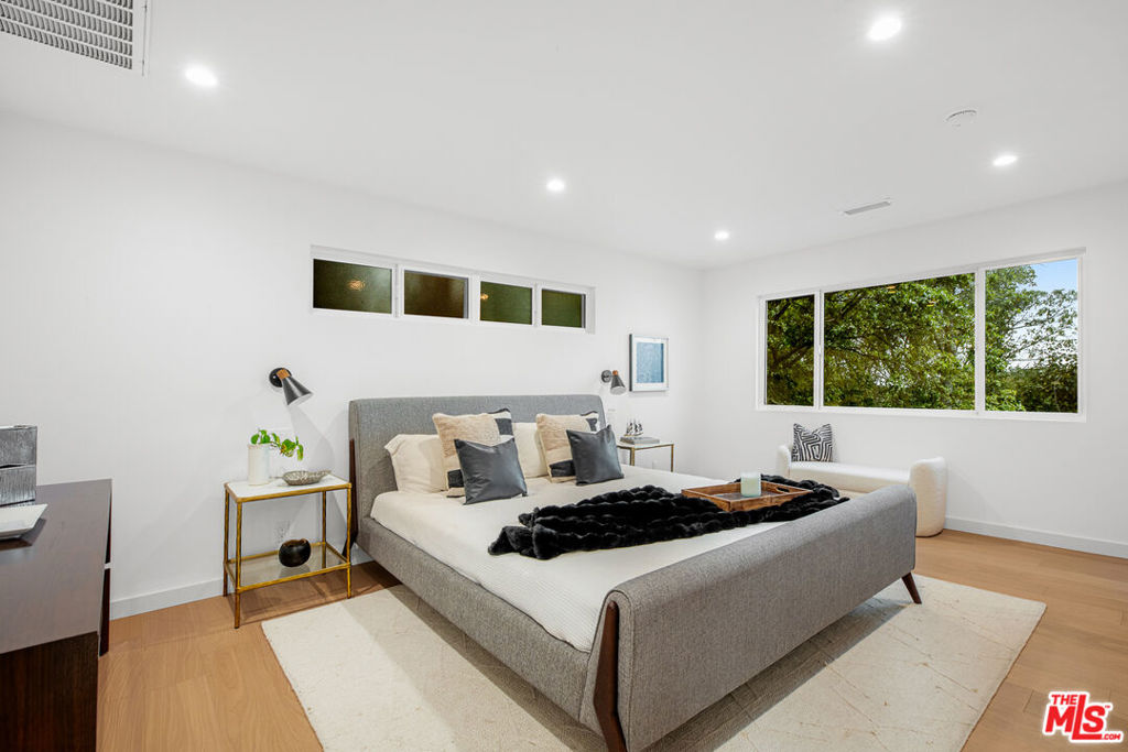 3345 Wonder View Drive