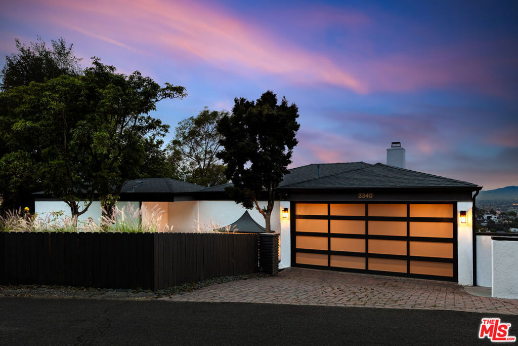 3345 Wonder View Drive